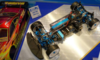 Tamiya TRF-418 ujrza�a �wiat�o dzienne